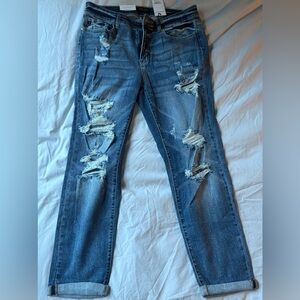 Judy Blue Distressed Boyfriend Jeans in Blue